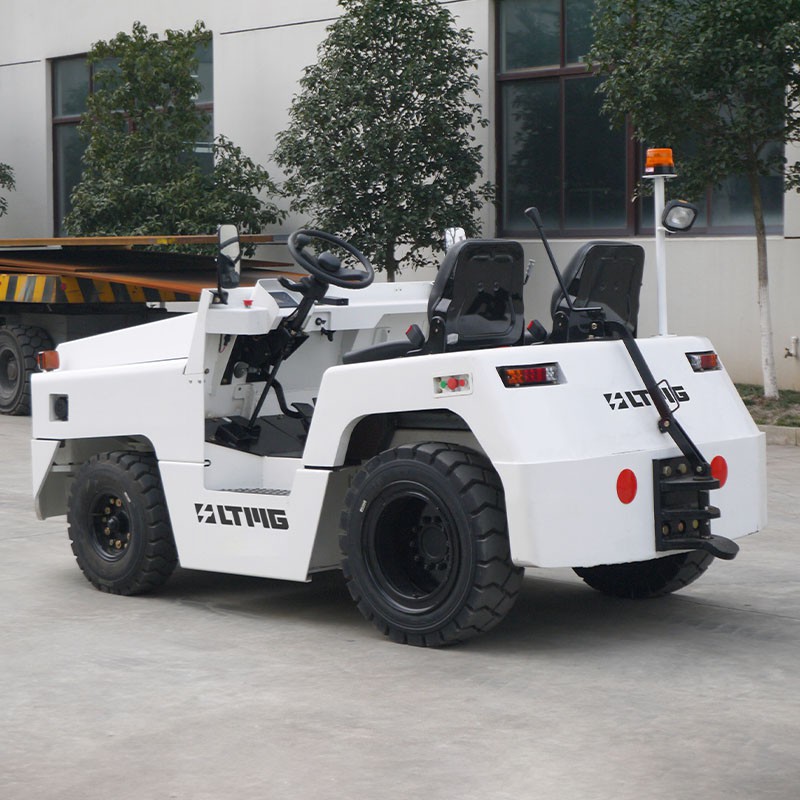 electric baggage and cargo tractor electric baggage and cargo tractor