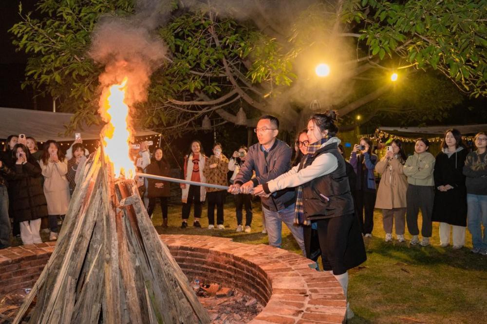 campfire party campfire party