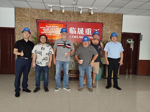 LTMG team manager with Australian client team LTMG team manager with Australian client team