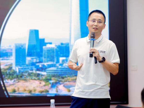 delivering a welcome speech delivering a welcome speech